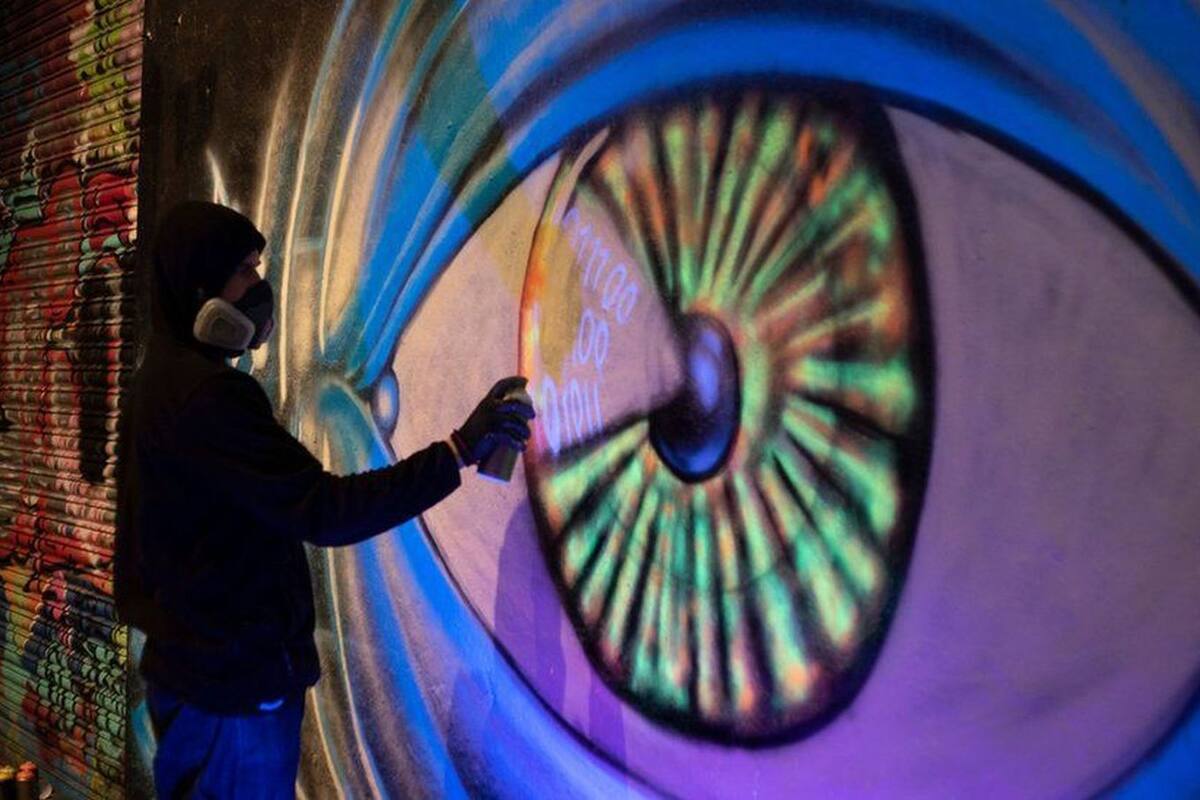 En ciertas partes del mundo, la realidad es cada vez más cercana en este sentido a la ciencia ficción, manifestó Brad Smith