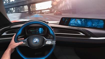 En cinco años los autos autónomos estarán disponibles en forma masiva, según BMW y Ford