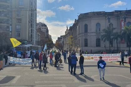 En Córdoba hubo una protesta por las nuevas restricciones.