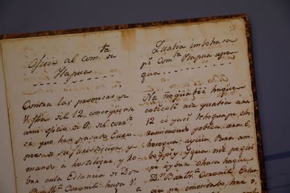 En "De Puño y Letra", documentos y manuscritos históricos pertenecientes a Manuel Belgrano se exhiben en el Museo Mitre