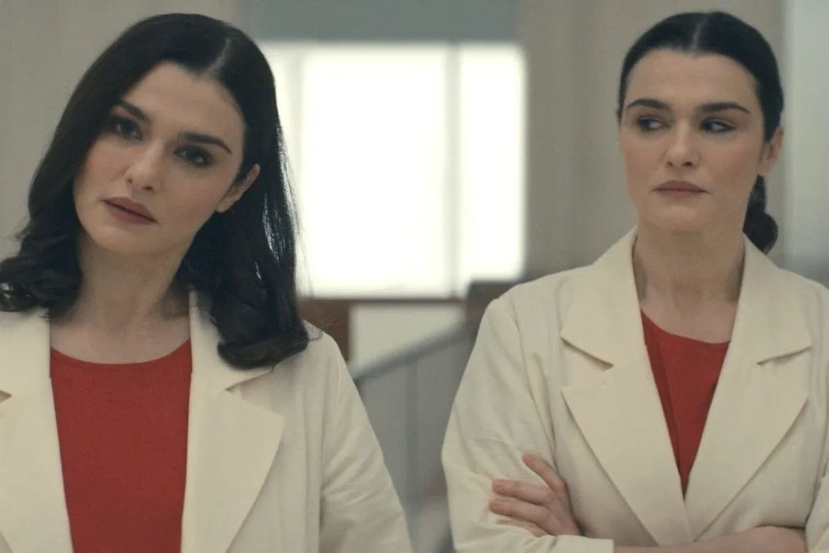 En Dead Ringers, Rachel Weisz interpreta a las dos doctoras Mantle