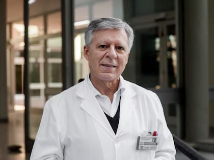 En diálogo con LA NACIÓN, el reconocido especialista propuso herramientas prácticas basadas en el estoicismo para mejorar la salud mental