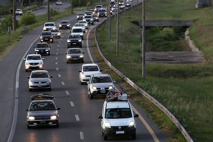 En dirección a la ciudad de Buenos Aires, el transporte de pesados no podrán circular mañana