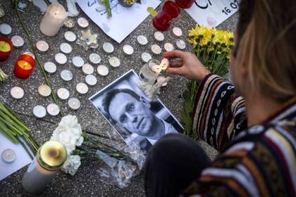 En distintas ciudades del mundo, incluyendo varias de Rusia, se han registrado actos en homenaje y recuerdo al fallecido opositor