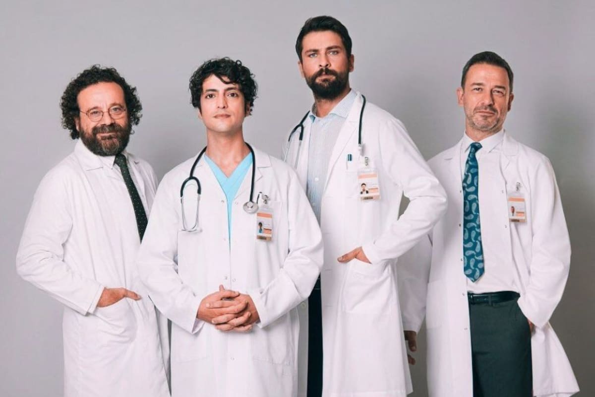 En Doctor Milagro, el protagonista es un verdadero genio que posee dificultades para comunicarse con los demás y mantener relaciones interpersonales