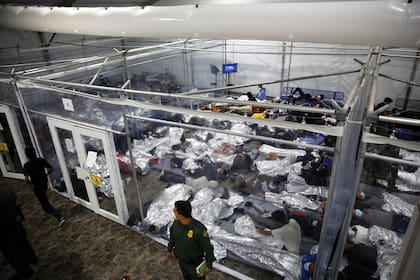 En Donna, Texas, el mayor centro de detención para niños mexicanos y Centroamérica que cruzan la frontera sin sus padres, en el Valle de Río Grande