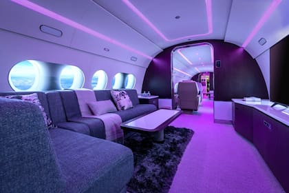 En Dubái es posible alquilar el 9H-FIVE, un avión para fiestas lanzado en 2023 por la marca de hoteles de lujo FIVE.