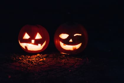 En EE.UU., Halloween se celebra con fiestas de disfraces y decoraciones terroríficas (Archivo)