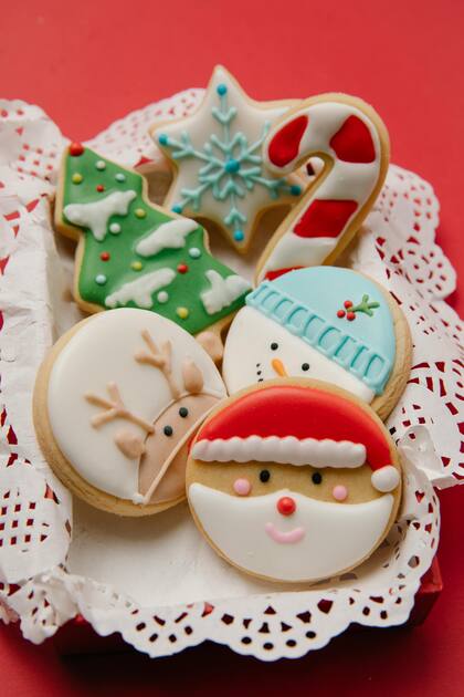 En EE.UU. se acostumbra dejar galletas y leche como snack a Santa Claus (Pexels/Laura James)