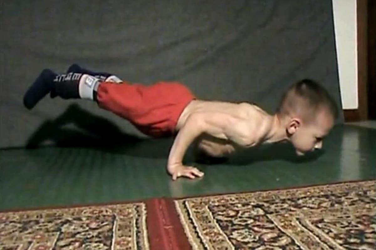 En el 2010 realizó la mayor cantidad de flexiones en ángulo de 90 grados