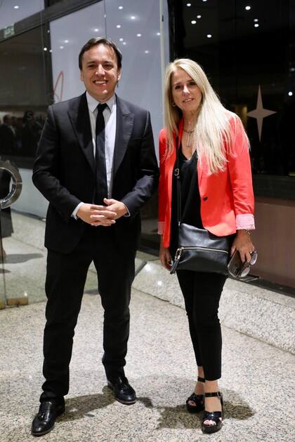 En el 60° aniversario de ADEPA, José Del Rio, director de contenidos del Grupo LA NACION y secretario general de Redacción junto a Gail Scriven, prosecretaria general de Redacción.