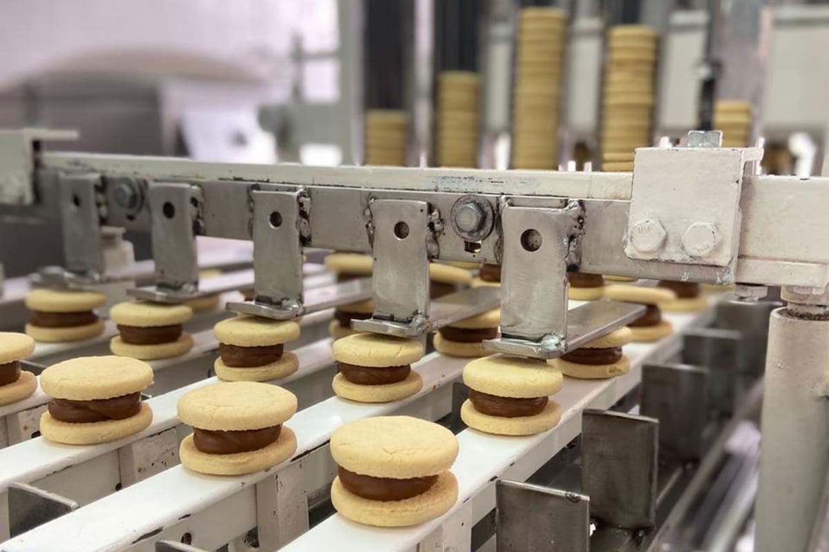 En el acumulado de los primeros siete meses del año, la producción industrial Pyme tuvo un alza de 25,7% frente al mismo período de 2020 y una baja de 2,3% frente a enero-julio de 2019