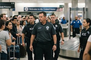 Operativos del ICE en aeropuertos: la tendencia que se repite y pone en alerta a los migrantes
