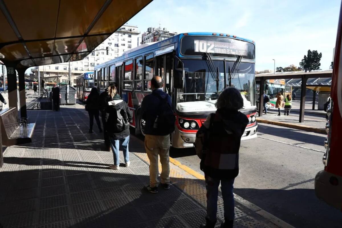 En el AMBA el boleto vale entre dos y tres veces menos que en el interior.