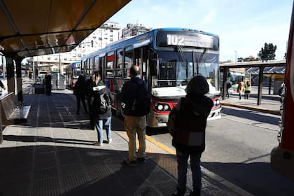 En el AMBA el boleto vale entre dos y tres veces menos que en el interior.