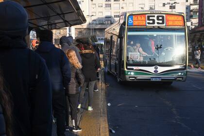 En el área metropolitana de Buenos Aires utilizan el colectivo 9,8 millones de pasajes por día