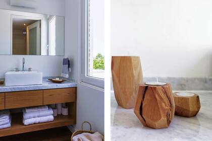 En el baño de los chicos, mueble de madera hecho a medida con mesada de mármol (Aranda mármoles). Portavelas artesanales ‘Geo’ (Ecodeco).