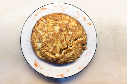 En El Bodegón, tortilla de mandioca, un clásico de la región.