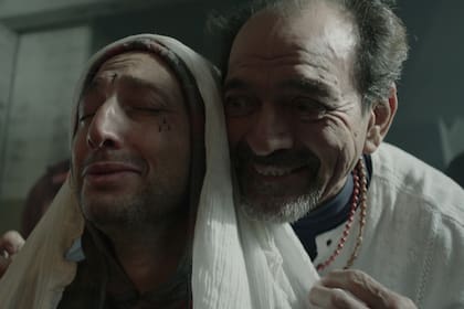 En el capítulo 5 de la quinta temporada de El Marginal un usuario detectó un error de continuidad