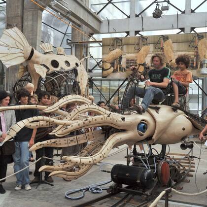 En el Carrusel de los Mundos Marinos, el gran calamar es uno de los tantos seres creados por la imaginación de los artesanos de La Machine.