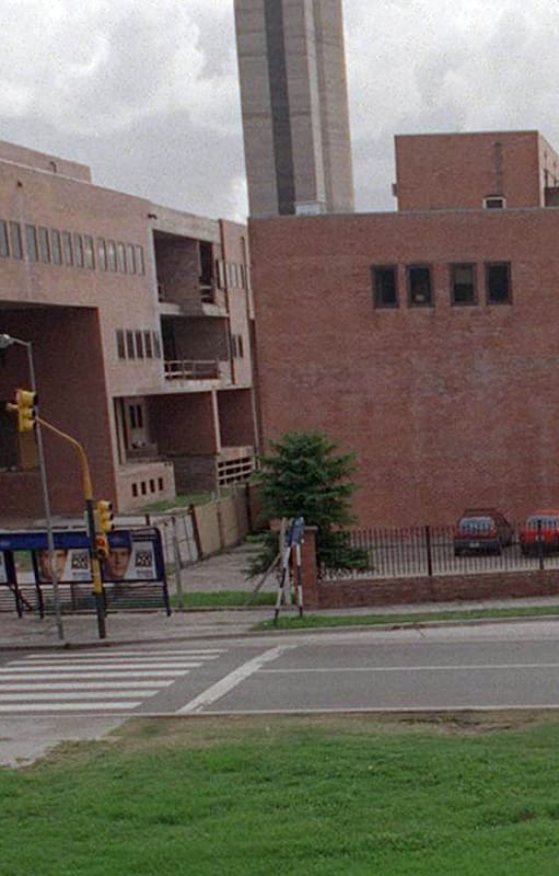 En el Centro Atómico Constituyentes, lugar del accidente con radiación, a metros de la General Paz