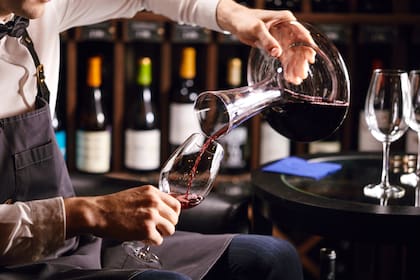 En el certamen, los vinos son catados a ciegas, según categorías y franjas de precio