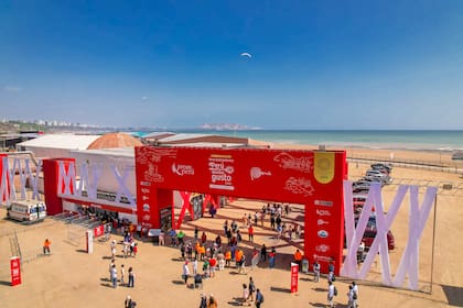 En el Circuito de Playas de Lima -ubicado en el distrito de Magdalena del Mar , a tan solo 15 minutos de Miraflores- se realizó por tercera vez Perú Mucho Gusto en la capital del país y es la edición número 26 de la emblemática feria peruana