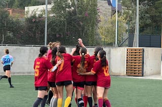 El club que reúne argentinos y tiene los infaltables: fútbol, choripán y el ritual familiar de los domingos