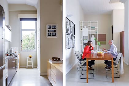 El aparador ‘Vintage’ tiene la misma altura que el respaldo del sillón. Allí guardan vajilla, objetos de uso diario y mantelería. En el comedor, sillas Bertoia y mesa ‘Vintage’, la primera que hizo Pablo para BLVD.
