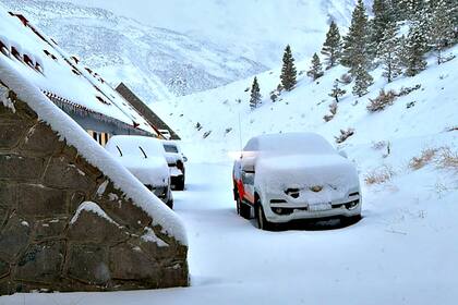 En el Complejo Las Leñas esperan más nevadas para los próximos días