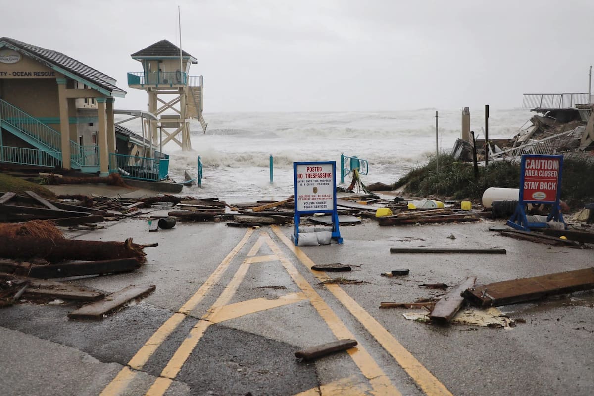 En el condado de Volusia, donde se localiza Daytona Beach, se registran derrumbes de casas y condominios tras el paso de Nicole