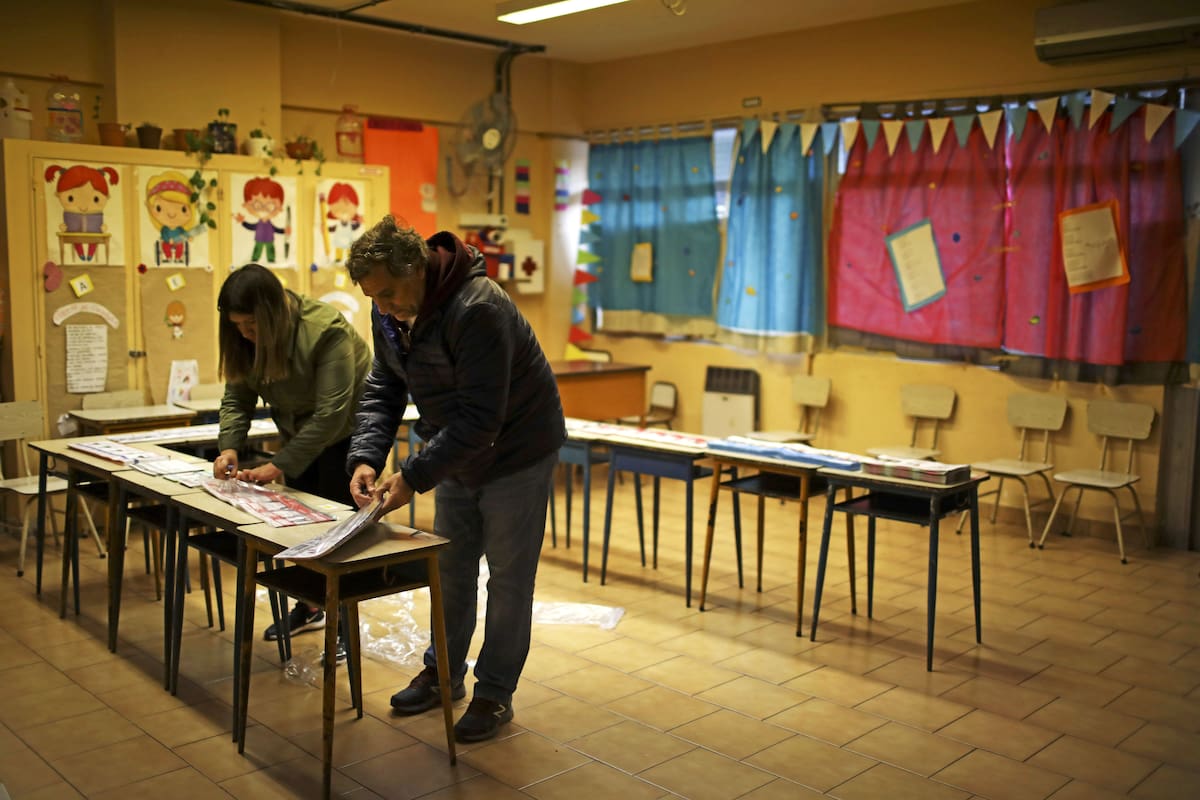 En el cuarto oscuro. Los preparativos y el control de boletas