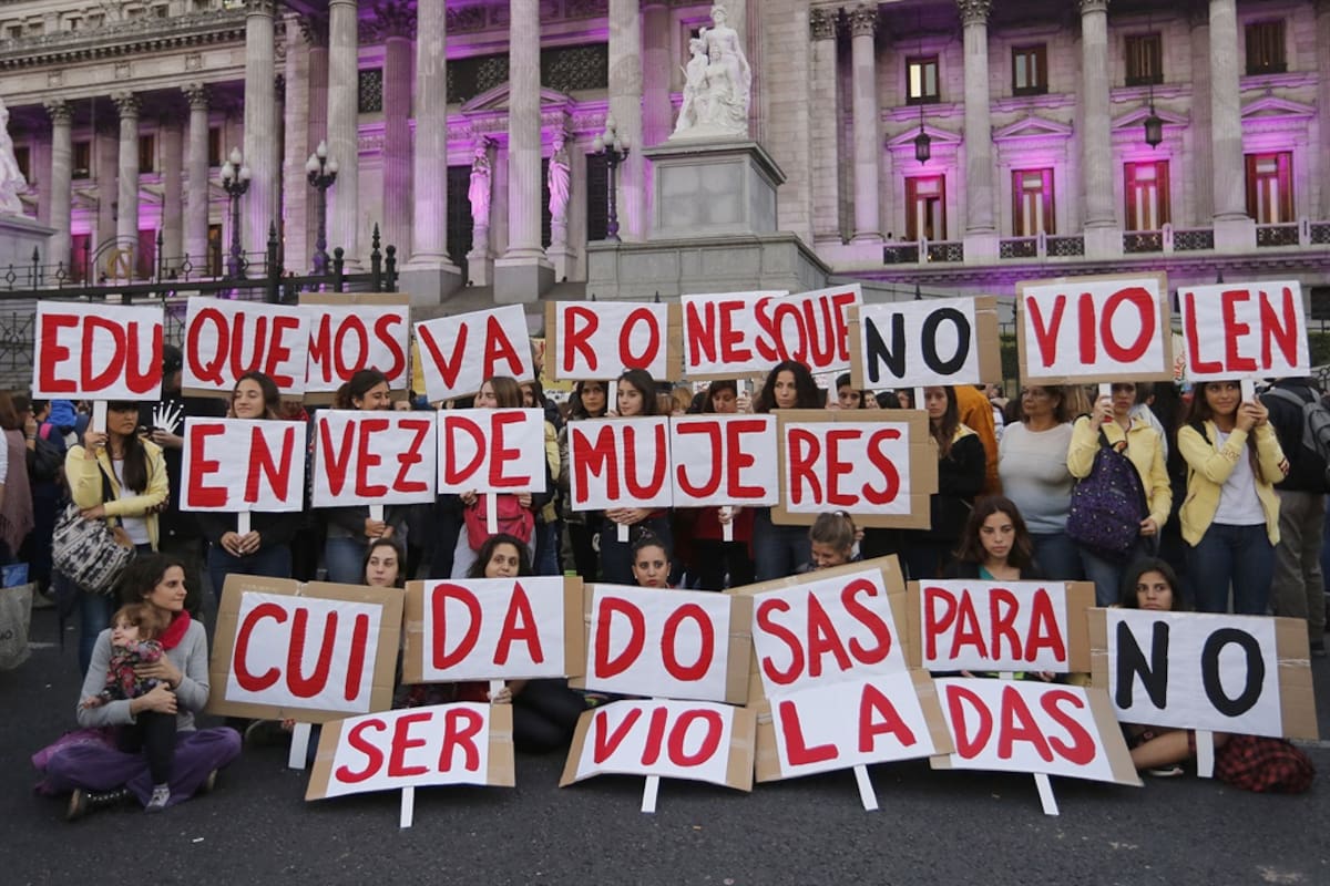 En el Día Internacional de la Mujer las principales consignas están vinculadas a la violencia que afecta al género
