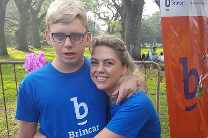 En el Día Mundial de Concientización sobre el Autismo, las ONG que se dedican a la temática cuentan que, por la cuarentena, las consultas se triplicaron. Son muchos los chicos y las chicas con esta condición para quienes el cambio de rutina y los altos niveles de estrés profundizaron conductas disru