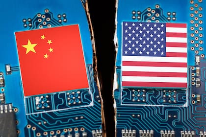 En el discurso de Li se dio más espacio al avance de la IA este año que en 2024 y se prometió fomentar su aplicación en sectores como los vehículos eléctricos, los teléfonos inteligentes y los robots