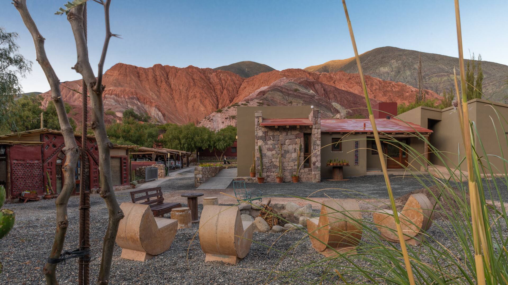 En el Ecohotel Posta de Purmamarca, en Jujuy con el compost construyeron ladrillos de adobe para una ampliación