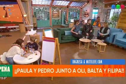 En el estudio de La Peña de Morfi armaron un rincón para que jueguen Olivia, Baltazar y Filipa, los hijos de Paula Chaves y Pedro Alfonso