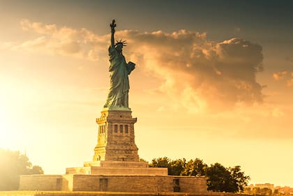 En el examen cívico hacen preguntas sobre historia y gobierno de EE.UU. (Web/Uscis)