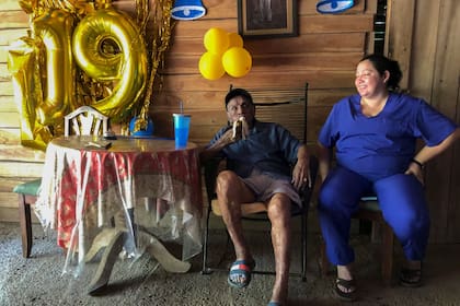 En el festejo de sus 119 años, se pudo observar parte de la dieta de Flores Flores