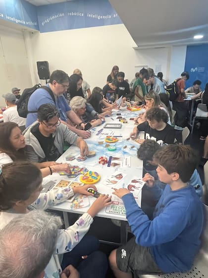 En el Festival del Ingenio habrá juegos de lógica y estrategia, desafíos matemáticos, acertijos, rompecabezas, juegos de palabras, magia y actividades interactivas; gentileza: Rodolfo Kurchan