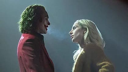 En el filme hay varios números musicales protagonizados por los personajes que interpretan Joaquin Phoenix y Lady Gaga