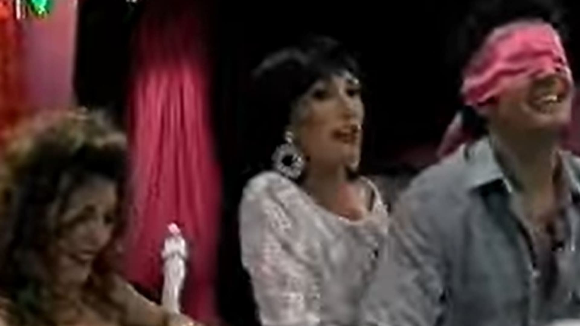 Ivo Cutzarida, Moria Casán y Mónica Ayos en el primer y único programa de Juegos nocturnos, en el año 1992
