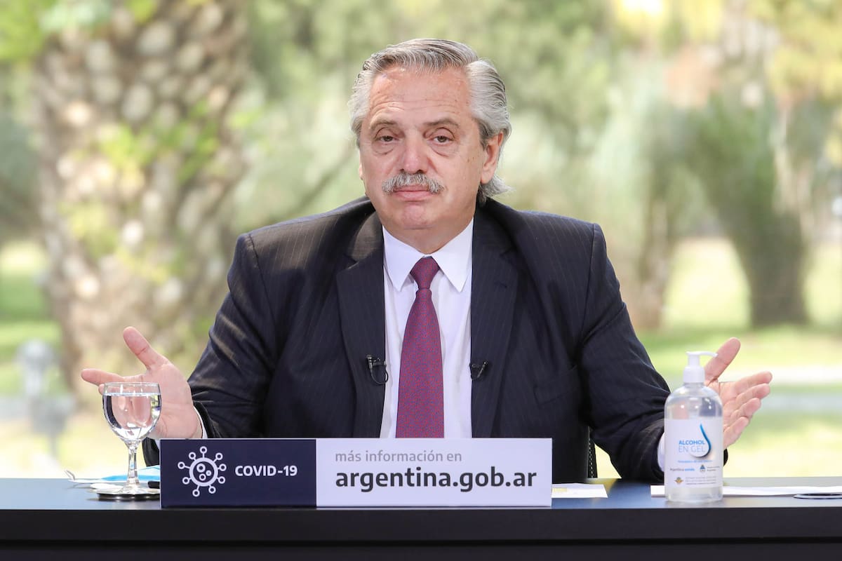 En el Gobierno de Alberto Fernández parece que impera la táctica de "hacer como si" y que el tiempo ordene el desorden