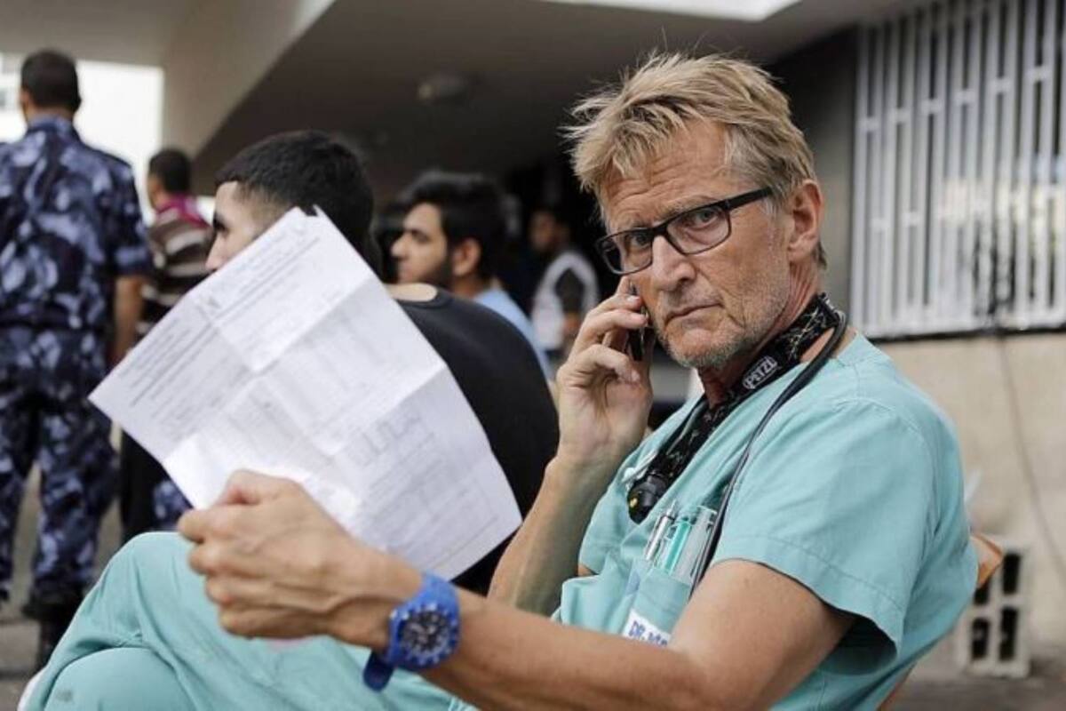 En el hospital Al Shifa en 2014. Gilbert es profesor de medicina de emergencia en el Hospital Universitario del Norte de Noruega