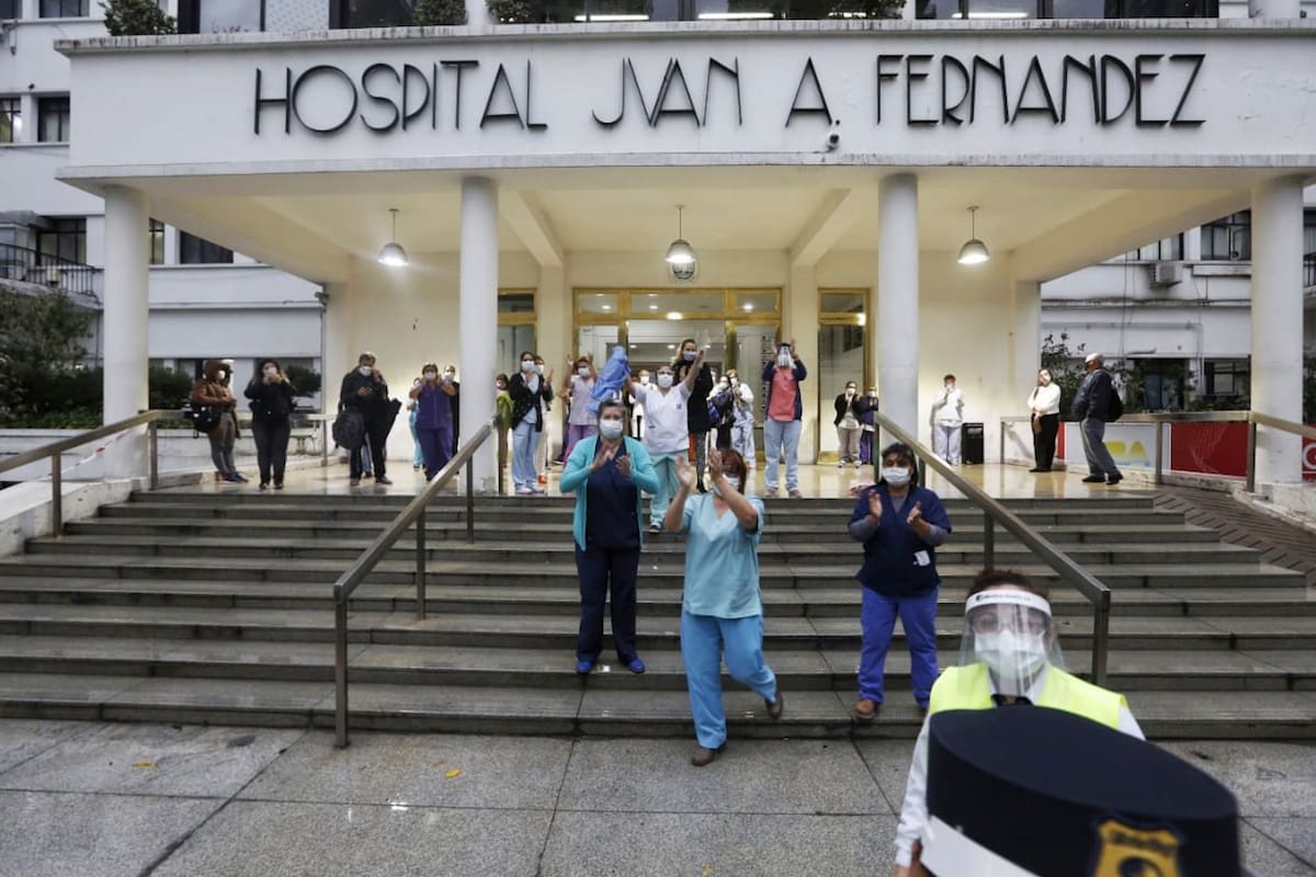 En el hospital Fernandez, enfermeros reclaman por insumos para enfrentar la pandemia