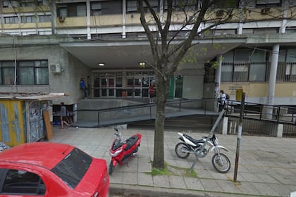 En el Hospital Rossi de La Plata fueron aislados 29 trabajadores por un caso positivo de coronavirus