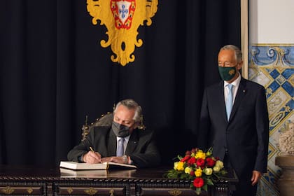 En el inicio de su gira por Europa, el presidente Alberto Fernández se mostró a favor de apurar la sanción de la ley de pandemia