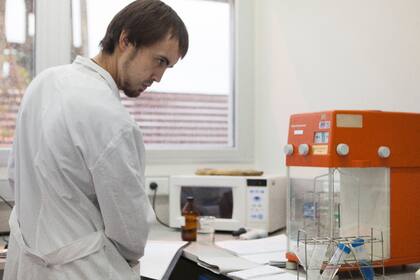 En el laboratorio se realizan ensayos para el diagnóstico de las plagas y enfermedades de animales y vegetales