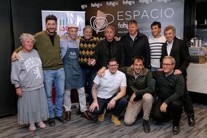 En el lanzamiento de Caminos y Sabores, directivos de Exponenciar, Fehgra y cocineros