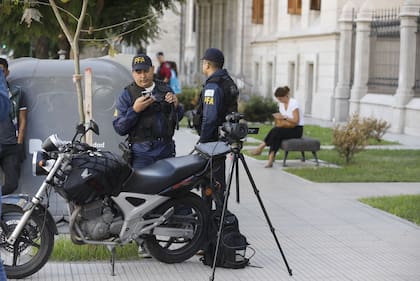 En el lugar hubo un operativo policial donde se vieron numerosos efectivos